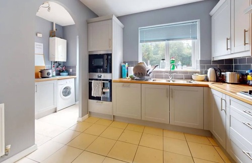 Ely House | 3 bed house for up to 6 people In Cardiff, Wales