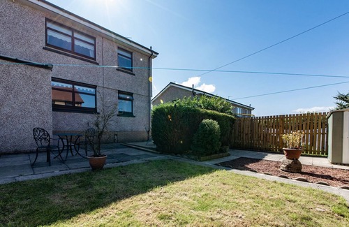 Gilmerton House | 3 Bed House w/Drive & Garden v/Fast WiFi & Netlfix