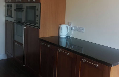 Athy House | 3 bed house with 2 living areas and 2 bathrooms