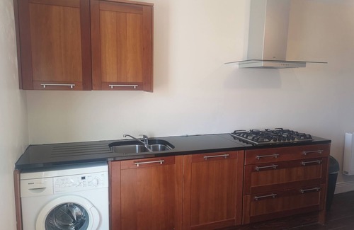 Athy House | 3 bed house with 2 living areas and 2 bathrooms