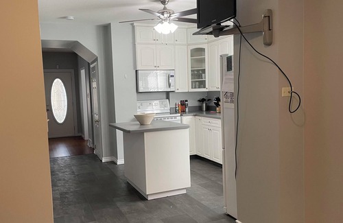 Moose Jaw House | 3-Bed House With Games Room