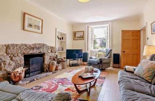 Lochgelly House | 3 Bed in Kinglassie FF224