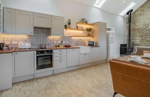 Llangeler House | 3 bed in Llandysul 87071