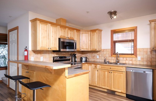 Rossland House | 3 Bedroom, 2.5 Bath Condo at Red Resort