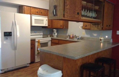 Mount Pleasant House | 3 Bedroom, 2 Bath House, Large Yard, 4 Miles From New Glarus, 10 Miles To Monroe