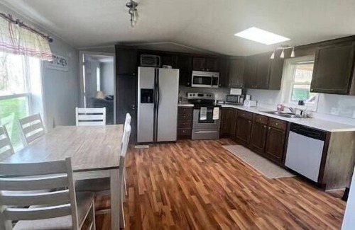 McFarlan House | 3 bedroom 2 bath in Shawnee near Garden of the Gods, Ohio River Scenic Byway