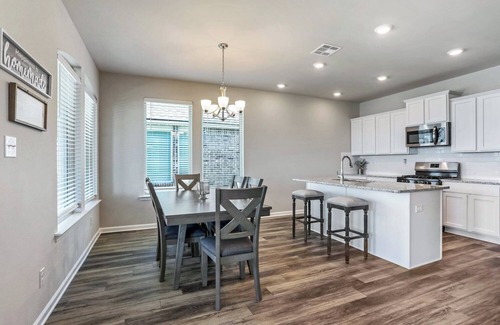 Slidell House | 3 bedroom/2 bath with Water front views