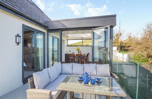 Llandudno Junction Cottage | 3 bedroom accommodation in Bryn Pydew, near Llandudno