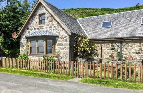 Oban Cottage | 3 bedroom accommodation in Isle of Lismore