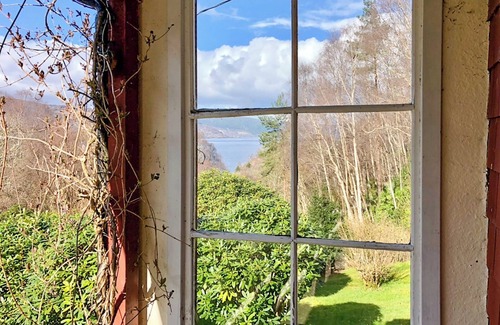 Inverfarigaig Cottage | 3 bedroom accommodation in Inverfarigaig
