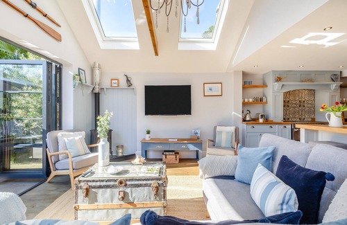 West Mersea Cottage | 3 bedroom accommodation in Mersea Island
