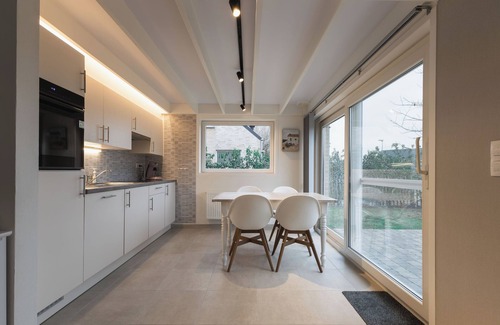 Vlissegem House | 3 bedroom accommodation in Nieuwmunster