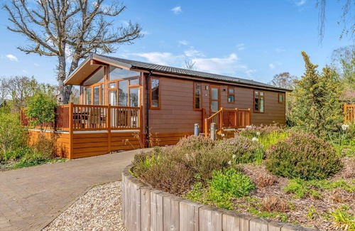 Holton Heath Ski Chalet | 3 bedroom accommodation in Holton Heath