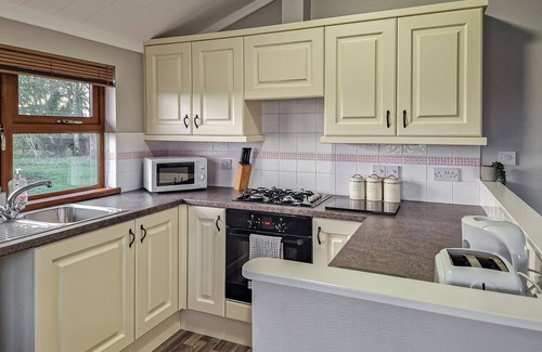 Blairgowrie Ski Chalet | 3 bedroom accommodation in Alyth, Perthshire