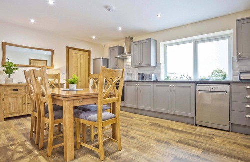Carnforth Cottage | 3 bedroom accommodation in Carnforth