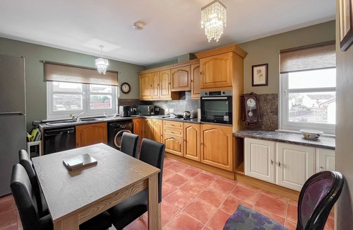 Thornhill Cottage | 3 bedroom accommodation in Thornhill