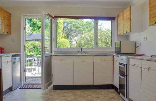 Ammanford Cottage | 3 bedroom accommodation in Garnant, near Ammanford