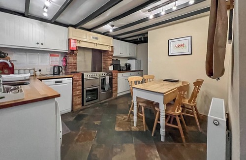 Thornton Dale Cottage | 3 bedroom accommodation in Thornton-le-Dale, near Pickering