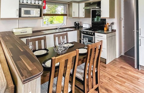 Ningwood House | 3 bedroom accommodation in Newbridge, Nr Yarmouth