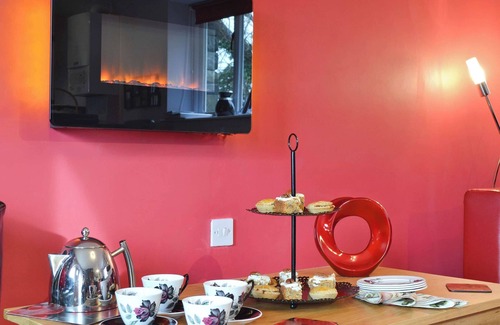 Llanfihangel-Ystrad Cottage | 3 bedroom accommodation in Dihewyd, near Aberaeron