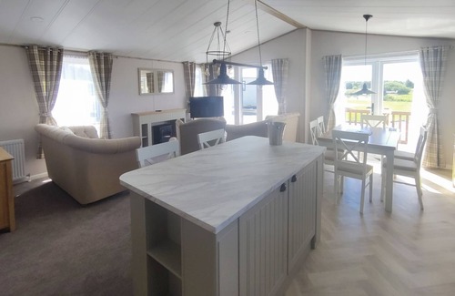 Annan Cabin | 3 bedroom accommodation in Annan