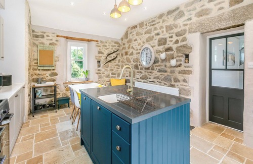 Lanner Cottage | 3 bedroom accommodation in Lanner
