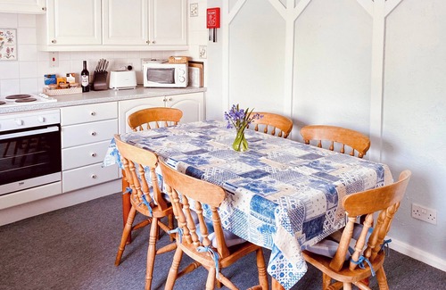 Newquay Cottage | 3 bedroom accommodation in Crantock, near Newquay