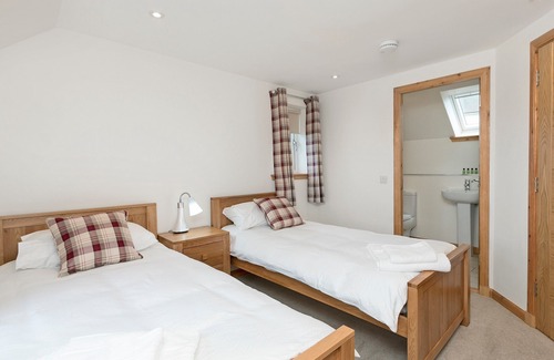Greshornish Cottage | 3 bedroom accommodation in Upper Edinbane, near Portree