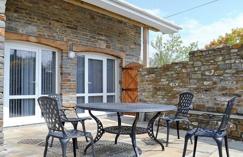 Loughor Cottage | 3 bedroom accommodation in Llangennech, near Llanelli