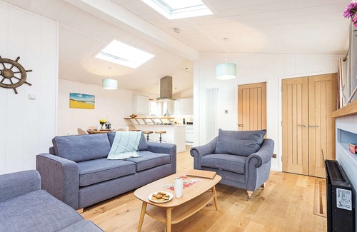 Ryde Ski Chalet | 3 bedroom accommodation in Wootton Bridge, Nr Cowes