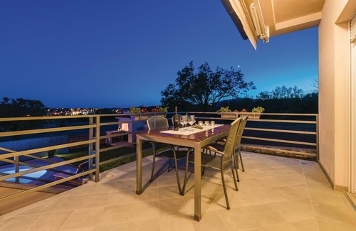 Drnis House | 3 bedroom accommodation in Drnis