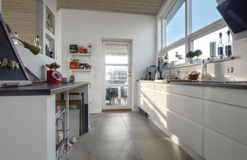 Flovt Strand House | 3 bedroom amazing home in Haderslev