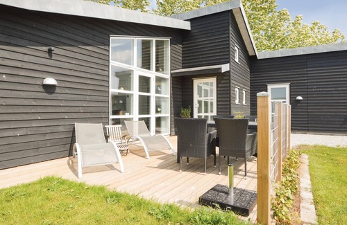 Flovt Strand House | 3 bedroom amazing home in Haderslev