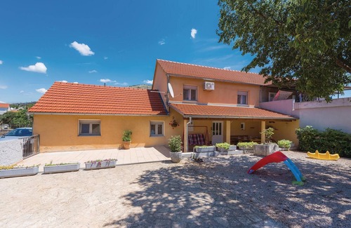 Bilice House | 3 bedroom amazing home in Bilice