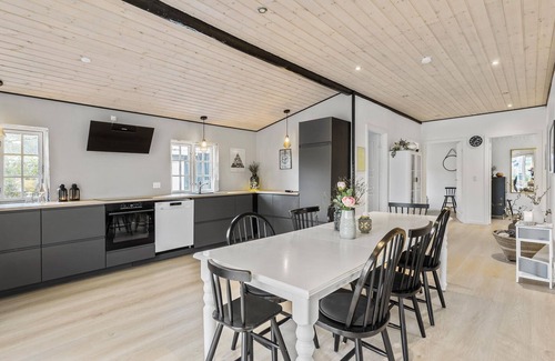 Vejby House | 3 bedroom amazing home in Vejby