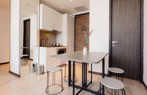 Singapore River Apartment | 3 Bedroom Apartment Close to Havelock MRT Station