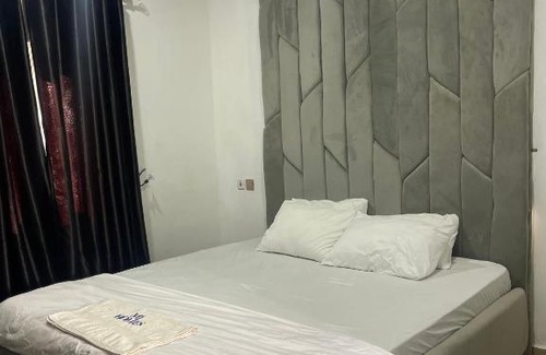 Enugu Apartment | 3 bedroom apartment furnished Mjhomes