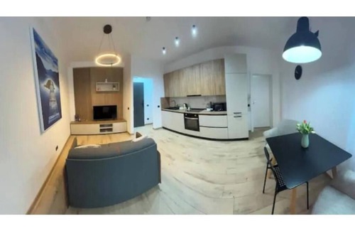 Timisoara Apartment | 3-bedroom apartment in fantastic Timișoara with AC