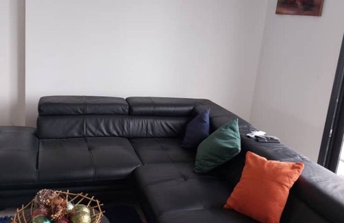 Dakar Apartment | 3-bedroom apartment living room, one bathroom for each bedroom