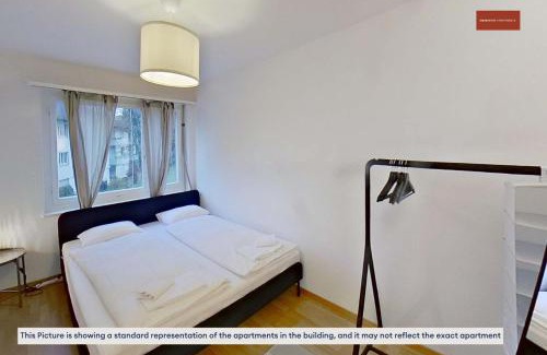 Seebach Apartment | 3 Bedroom Apartment with Balcony, 26 min to Zurich Center