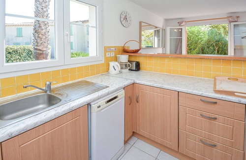 Aigues-Mortes House | 3 bedroom awesome home in Aigues-Mortes