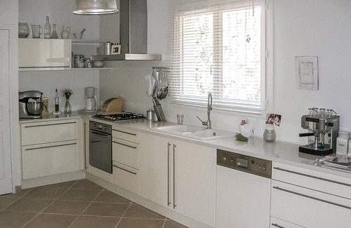 Lambesc House | 3 bedroom awesome home in Lambesc