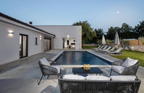 Krsan House | 3 bedroom awesome home in Krsan