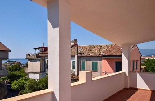 Caminia House | 3 bedroom awesome home in Staletti