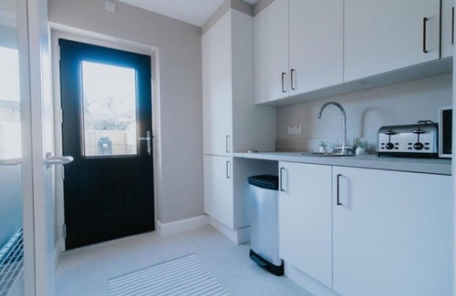 Ballycastle Apartment | 3-Bedroom Beach Residence in Ballycastle