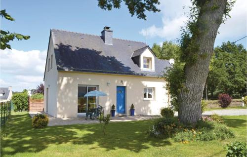 Guehenno House | 3 Bedroom Beautiful Home In Guehenno