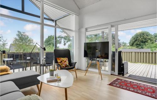 Hejlsminde Strand House | 3 Bedroom Beautiful Home In Hejls