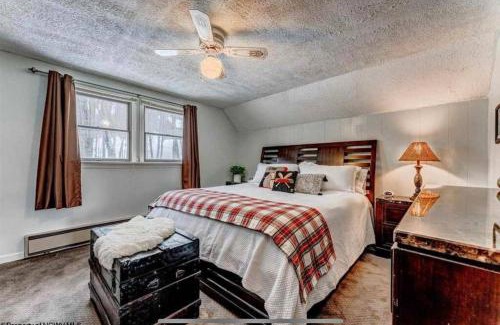 Terra Alta House | 3 Bedroom Cabin at Alpine Lake, near Deep Creek-WISP Resort