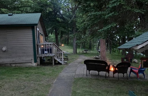 Menahga Cabin | 3-bedroom cabin on amazing second Crow Wing lake with AC
