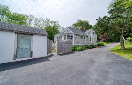 Sandwich House | 3 Bedroom Cape House by Leavetown Vacations